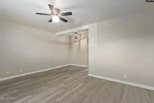 2942 N 34th Pl, Phoenix, AZ 85018 - Photo 6