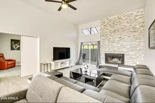 14236 N 23rd St, Phoenix, AZ 85022 - Photo 2