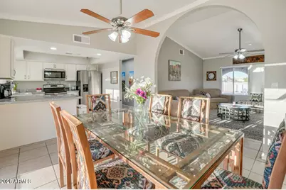 9819 N 67th Drive, Peoria, AZ 85345 - Photo 8