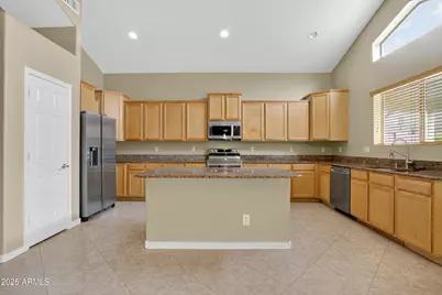 3482 W Sunshine Butte Drive, San Tan Valley, AZ 85144 - Photo 8
