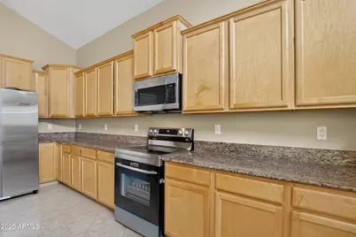 3482 W Sunshine Butte Drive, San Tan Valley, AZ 85144 - Photo 12