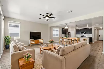 17821 W Villa Hermosa Lane, Surprise, AZ 85387 - Photo 2