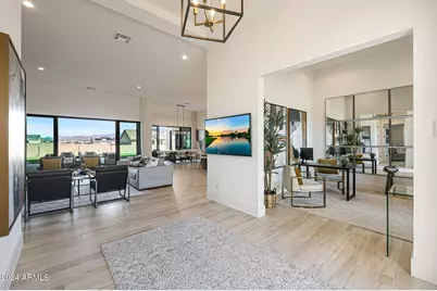 1880 E Creek Canyon Road, Phoenix, AZ 85086 - Photo 8