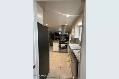 4207 W Carol Avenue, Phoenix, AZ 85051 - Photo 16