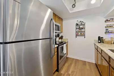 3039 N 38th Street #11, Phoenix, AZ 85018 - Photo 6