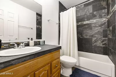 3039 N 38th Street #11, Phoenix, AZ 85018 - Photo 12