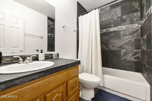 3039 N 38th St, Phoenix, AZ 85018 - Photo 12