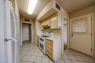 13319 W Hardwood Dr W, Sun City West, AZ 85375 - Photo 18