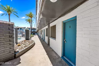 3025 N 32nd Street #11, Phoenix, AZ 85018 - Photo 1