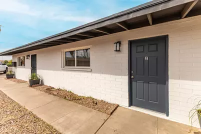 1321 N 48th Place #Apt 2, Phoenix, AZ 85008 - Photo 1