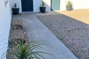 1321 N 48th Pl, Phoenix, AZ 85008 - Photo 10