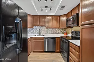 2040 S Longmore St, Mesa, AZ 85202 - Photo 10