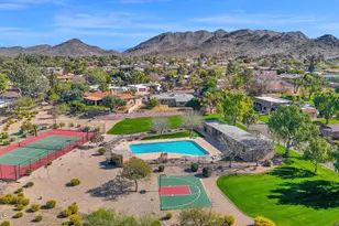 2818 E Calaveros Dr, Phoenix, AZ 85028 - Photo 4