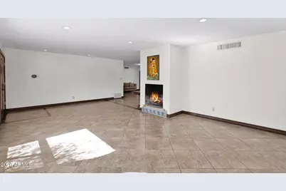 2818 E Calaveros Drive, Phoenix, AZ 85028 - Photo 24