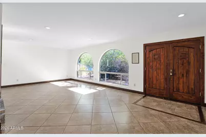 2818 E Calaveros Drive, Phoenix, AZ 85028 - Photo 26