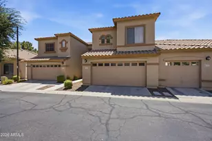 2600 E Springfield Pl, Chandler, AZ 85286 - Photo 2