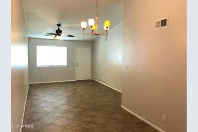3301 E Earll Drive #225, Phoenix, AZ 85018 - Photo 4