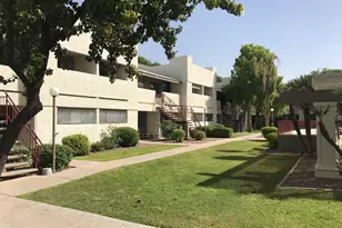 3301 E Earll Dr, Phoenix, AZ 85018 - Photo 12