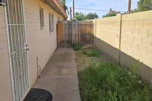 6043 N 23rd Ave, Phoenix, AZ 85015 - Photo 18