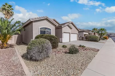 43924 W McClelland Drive, Maricopa, AZ 85138 - Photo 2