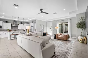 2948 E Crest Ln, Phoenix, AZ 85050 - Photo 16