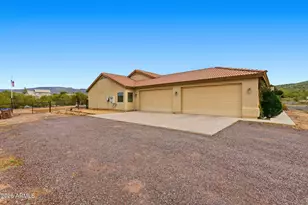 44614 N 20th St, New River, AZ 85087 - Photo 2