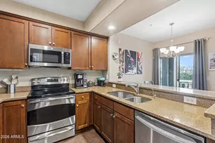 3935 E Rough Rider Rd, Phoenix, AZ 85050 - Photo 4