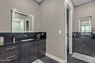 4238 N Craftsman Ct, Scottsdale, AZ 85251 - Photo 10