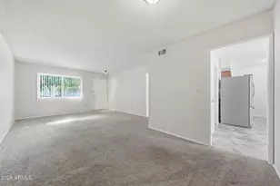 10622 W Coggins Dr, Sun City, AZ 85351 - Photo 26