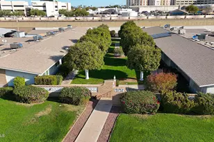 10622 W Coggins Dr, Sun City, AZ 85351 - Photo 44