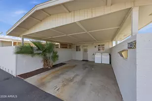 10622 W Coggins Dr, Sun City, AZ 85351 - Photo 18