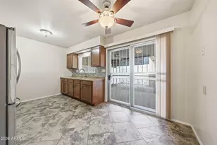 10622 W Coggins Dr, Sun City, AZ 85351 - Photo 32