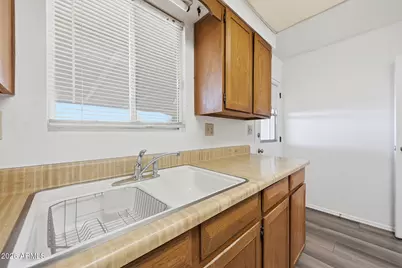 10622 W Coggins Drive, Sun City, AZ 85351 - Photo 16