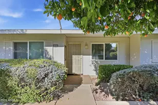 10622 W Coggins Dr, Sun City, AZ 85351 - Photo 24