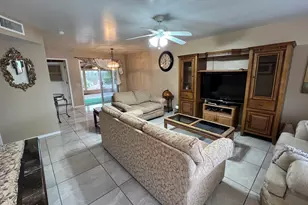 9711 W Hawthorn Ct, Sun City, AZ 85351 - Photo 4