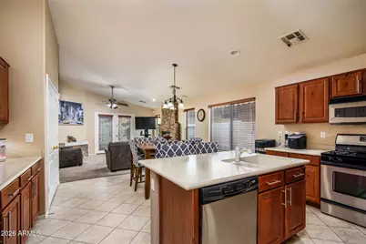 46000 W Guilder Avenue, Maricopa, AZ 85139 - Photo 14