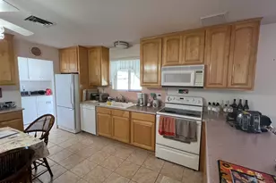 2836 E Yucca St, Phoenix, AZ 85028 - Photo 10