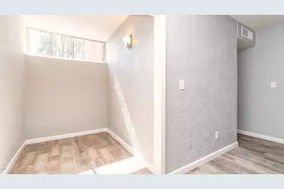 3230 E Pinchot Avenue #16, Phoenix, AZ 85018 - Photo 6