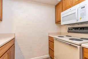 3230 E Pinchot Ave, Phoenix, AZ 85018 - Photo 10