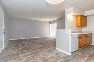 3230 E Pinchot Ave, Phoenix, AZ 85018 - Photo 8