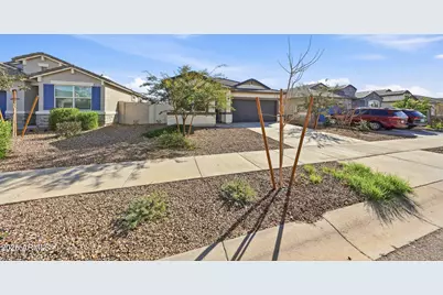 25285 N 185th Drive, Wittmann, AZ 85361 - Photo 2