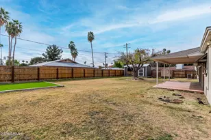 5733 W Royal Palm Rd, Glendale, AZ 85302 - Photo 6