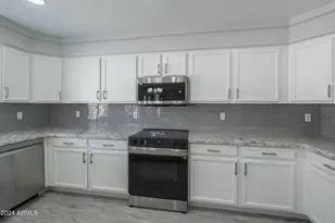 6326 W El Cortez Pl, Phoenix, AZ 85083 - Photo 18