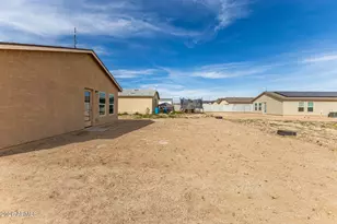 32017 N Poplar St, Wittmann, AZ 85361 - Photo 26