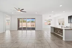 11856 W Lone Tree Trail, Peoria, AZ 85383 - Photo 10