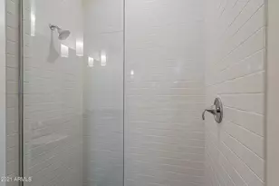 7300 E Earll Dr, Scottsdale, AZ 85251 - Photo 18