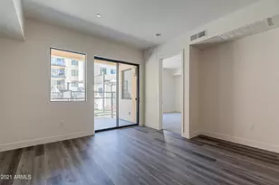 7300 E Earll Dr, Scottsdale, AZ 85251 - Photo 8