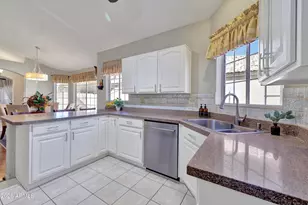 10858 W Irma Ln, Peoria, AZ 85373 - Photo 4