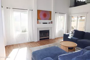 3113 E Topeka Dr, Phoenix, AZ 85050 - Photo 16