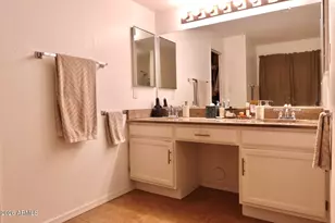 3113 E Topeka Dr, Phoenix, AZ 85050 - Photo 30